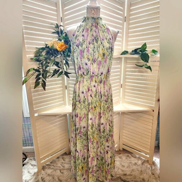 TAYLOR FLORAL NEW MAXI DRESS SIZE 16W - Picture 1 of 9